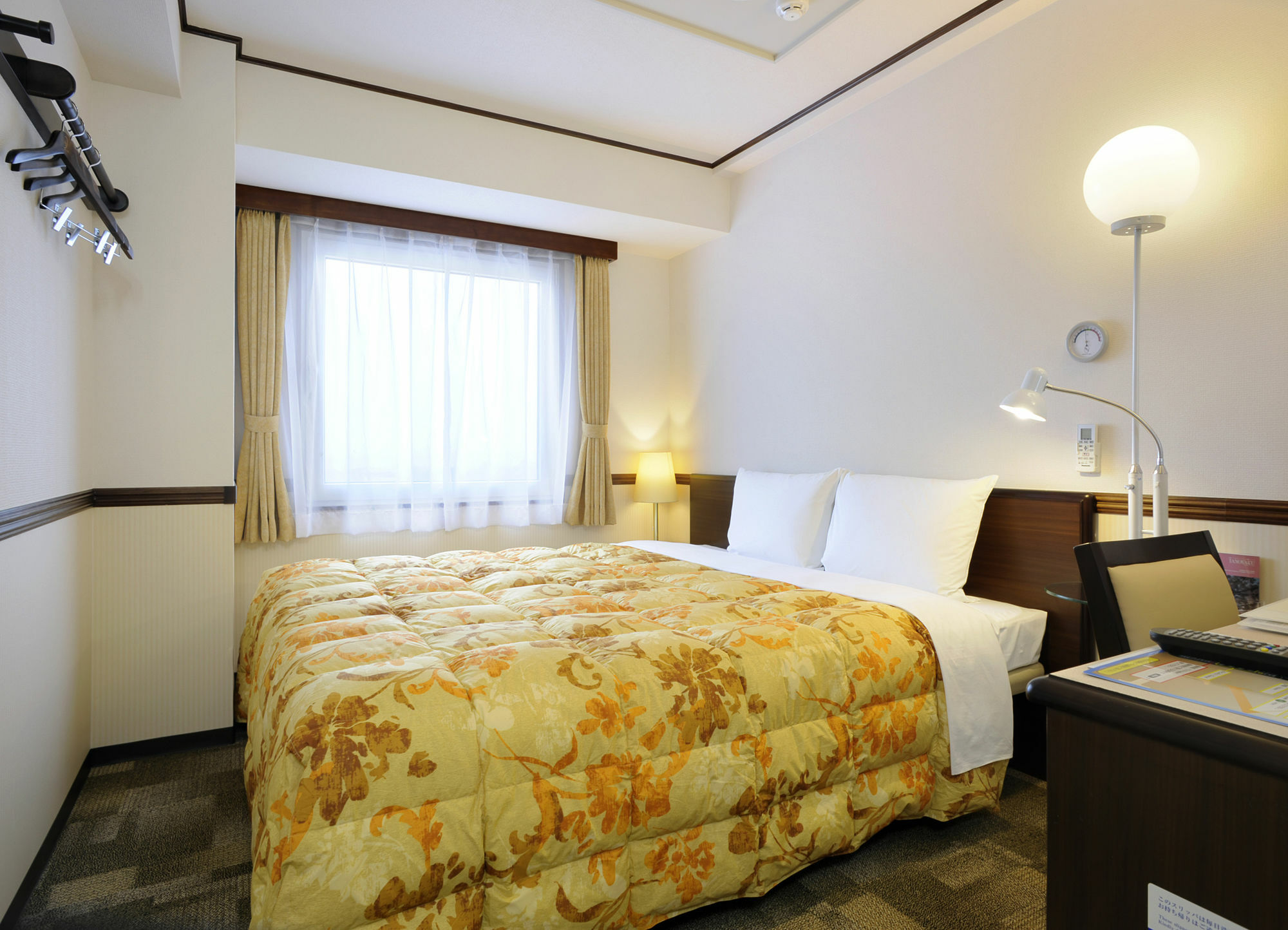 Toyoko Inn Osaka Honmachi No1 Exterior photo