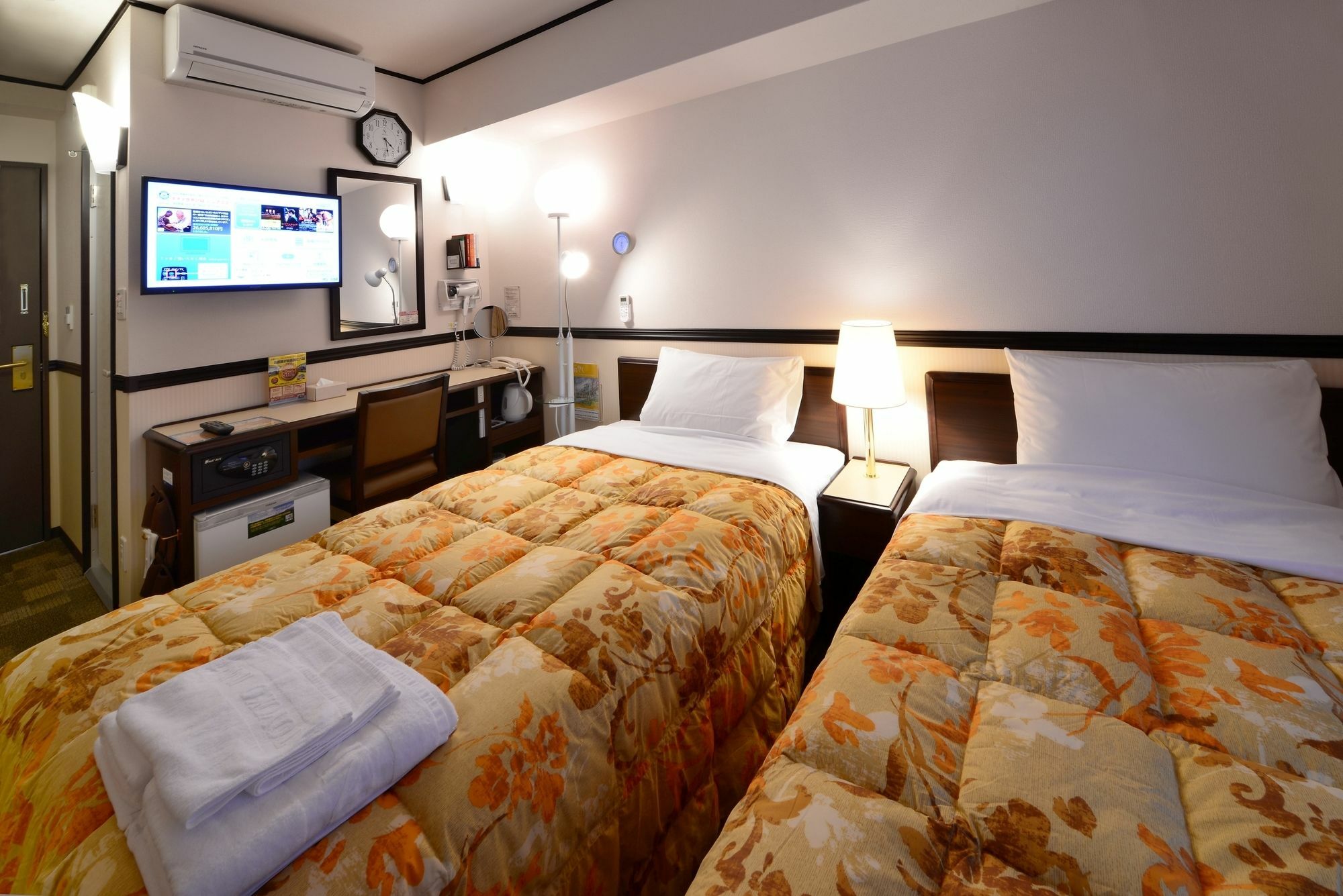 Toyoko Inn Osaka Honmachi No1 Exterior photo